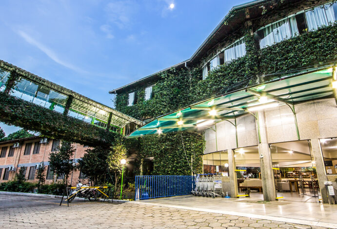 Carnaval Vilage Inn Aqui o Ritmo Não Para!