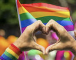 Parada do Orgulho LGBT: conheça a história e informações sobre o evento