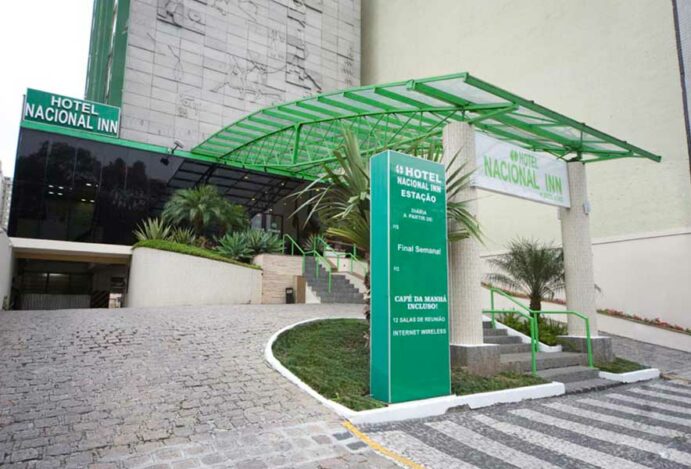 Curitiba hotel com piscina: melhores opções