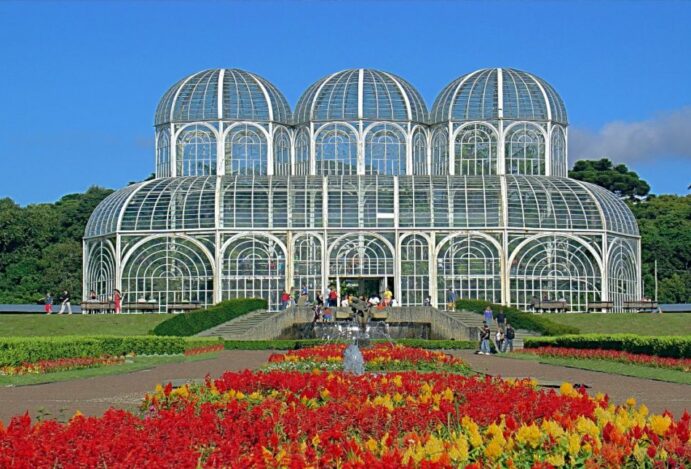 Onde fica Curitiba no Brasil?