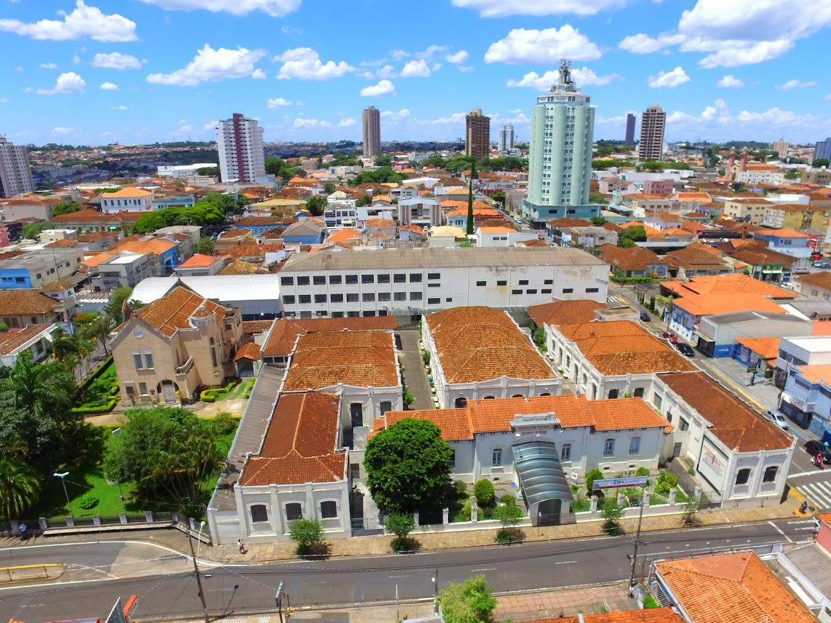 Sala comercial para alugar em Franca SP particular localização