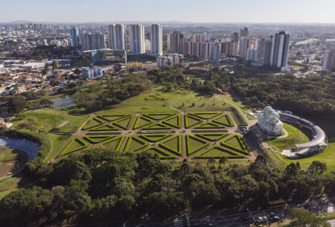 Pinturas da Natureza: Uma Viagem Pelos Parques e Espaços Naturais de Curitiba