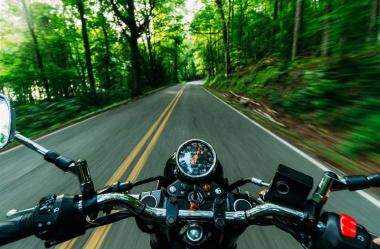 O que levar em pequenas viagens de moto: 10 conselhos