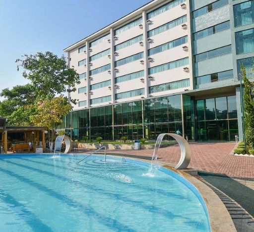 Não é só Réveillon, é o Thermas redefinindo a virada com uma programação top das galáxias!