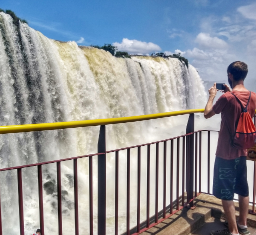 O que fazer à noite em foz do iguaçu: seis sugestões