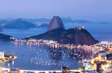 Entre Cores, Palavras e Projeções: A Paleta Artística do Rio de Janeiro