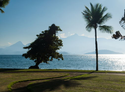 Caminhos do Sol: O Verão Brasileiro em Destinos Imperdíveis!”
