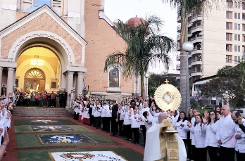 Celebre o Corpus Christi com Diversão e Economia em Poços de Caldas!