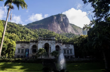 Entre Jardins e Palacetes: O Deslumbrante Parque Lage