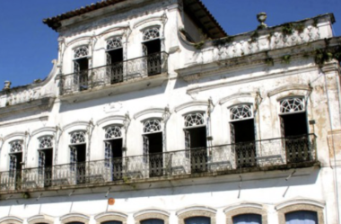 Centro Histórico de Ubatuba: Onde as Pedras Contam Histórias