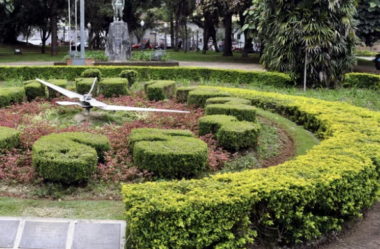 Flores e Histórias: A Praça Pedro Sanches de Poços de Caldas