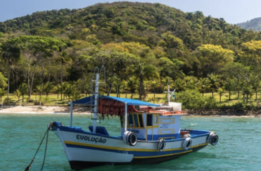 Memórias à Beira-Mar: Celebre o Dia dos Pais no Paraíso de Angra!