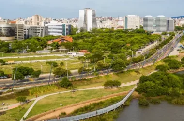 Caminhos Urbanos: O Compasso da Mobilidade em Porto Alegre.