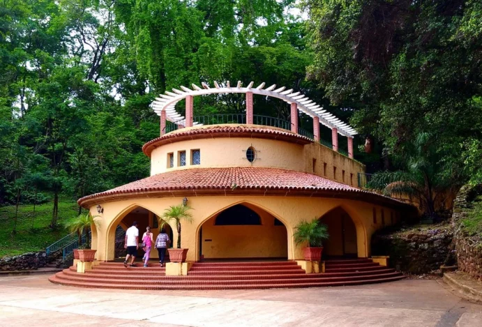 Histórias e Lendas: A Fonte que Faz Araxá Brilhar