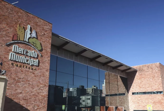 O Mercado Municipal de Curitiba: Um Mergulho na Tradição e Sabores de Uma Cidade