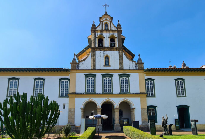 Descubra a História e a Beleza do Mosteiro da Luz no Vibrante Coração de São Paulo