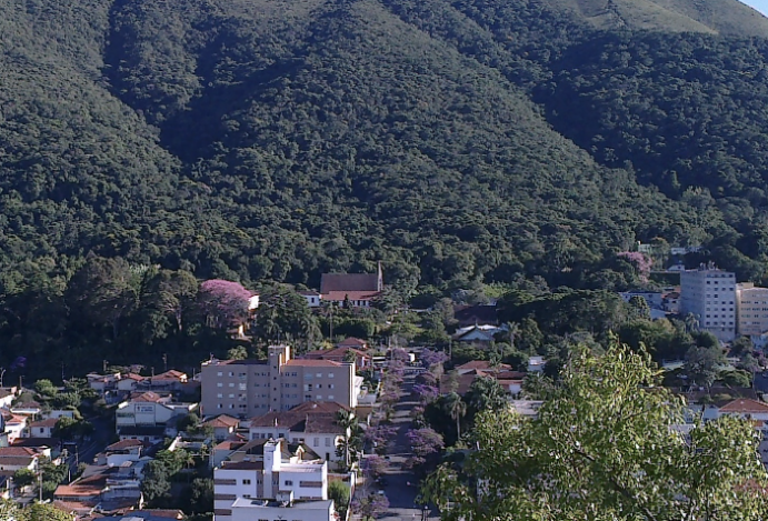 Montanhas, Águas Quentes e Festas: Poços de Caldas no Feriado da Independência