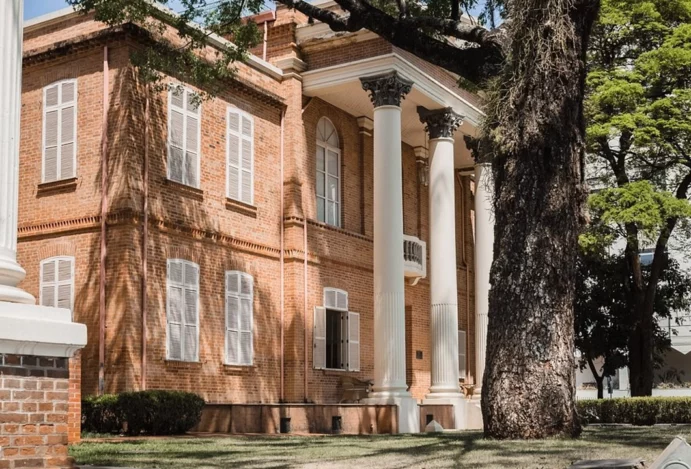 Centro Cultural Martha Watts: Um Tesouro Histórico no Coração de Piracicaba