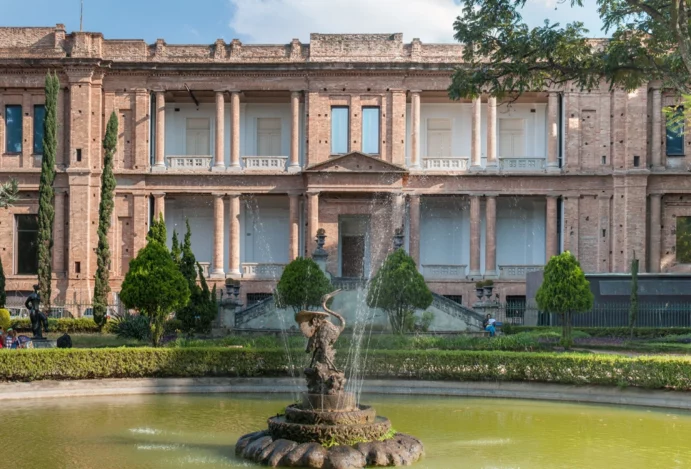 Descubra a Riqueza da Arte Brasileira na Pinacoteca de São Paulo