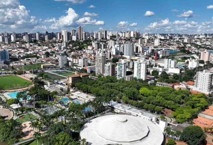 Pequenos Gigantes, Grandes Ideias: O Congresso Que Celebra os Insetos!
