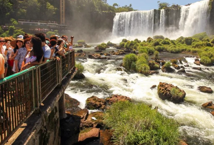 O Lado Secreto de Foz do Iguaçu: Cachoeiras e Aventuras Fora do Comum