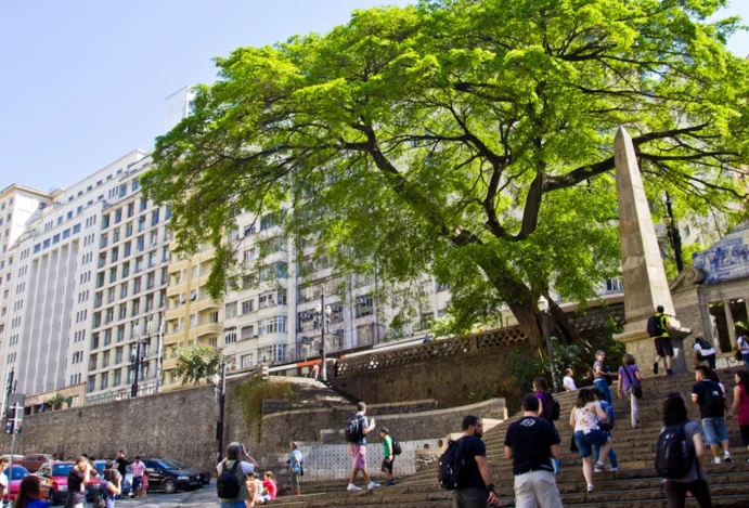 Farol Santander: Descubra o Fascinante Edifício Altino Arantes em São Paulo
