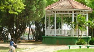 Praça Pio XII: Um Refúgio de Tranquilidade e História no Coração de Sorocaba