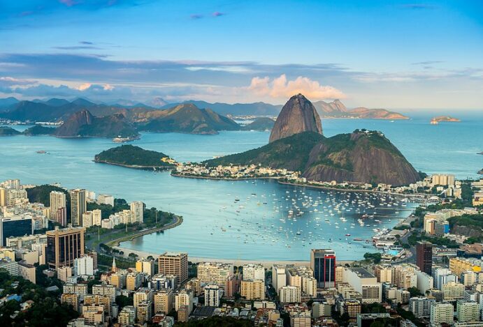 Um Mar de Sons e Sorrisos: O Festival Clássicos do Brasil Está Chegando!