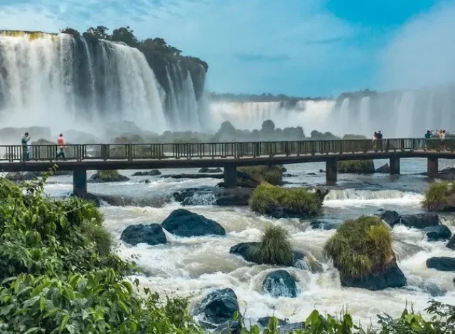 Foz do Iguaçu: O Playground Encantador para Famílias Aventureiras