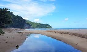 Este Refúgio Selvagem em Ubatuba Vai Te Surpreender: Conheça a Praia do Simão (Brava do Frade)