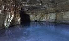 Explorando as cavernas e grutas escondidas nos arredores de Campos do Jordão
