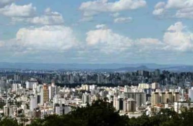 Uma Jornada Pelos Bairros de Porto Alegre