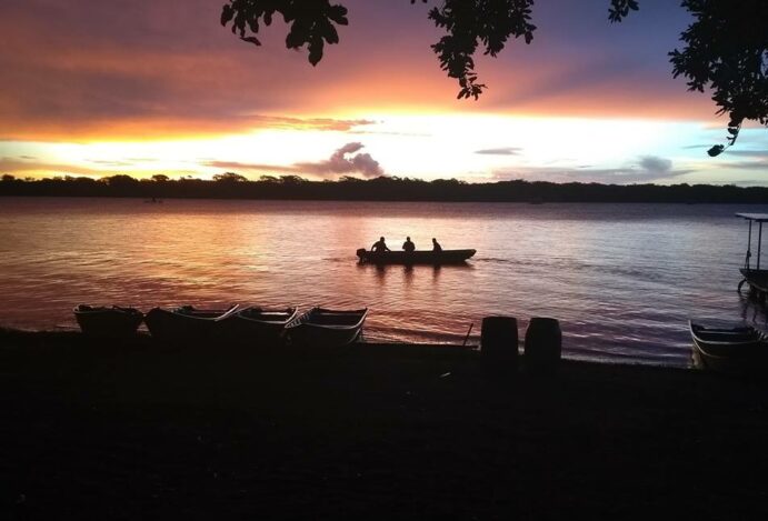 Icém: Um Refúgio de Águas, Sol e Natureza às Margens do Rio Grande