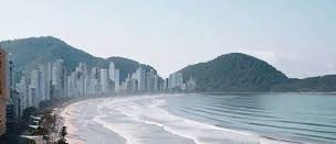 Guarujá à noite: de passeios tranquilos a programas animados, a cidade não dorme cedo