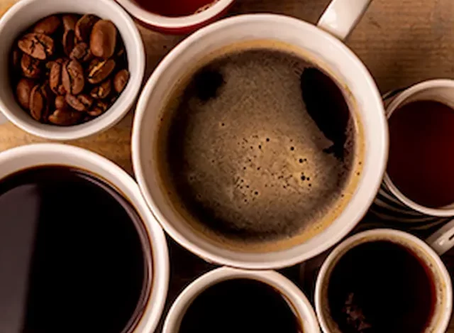 Entre Cafés Frios e Planilhas Infinitas: “Esse Show Poderia Ser Um E-mail” em Porto Alegre