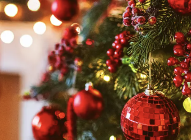 Magia e tradição: o Natal brilha no Parque do Peão em Barretos