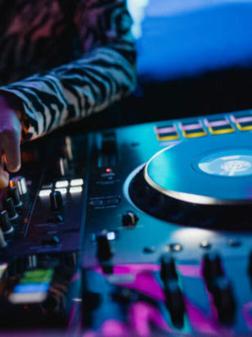 RÜFÜS DU SOL em Curitiba 2026: Show Inédito na Pedreira Paulo Leminski