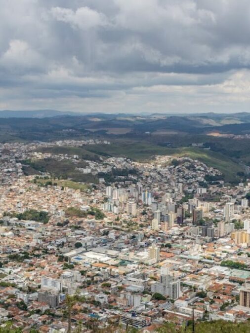 História de Poços de Caldas: vulcões, águas termais e o charme eterno da estância mineira