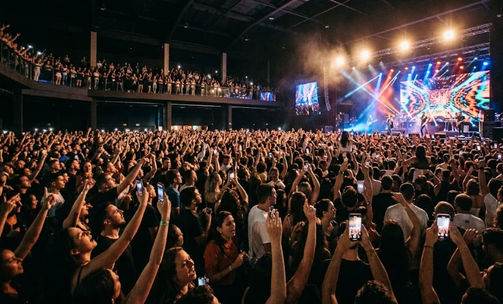 Sticky Fingers em Curitiba2 2026 a banda que desmonta qualquer rótulo no primeiro acorde O repertório que o público espera ouvir na Live Curitiba