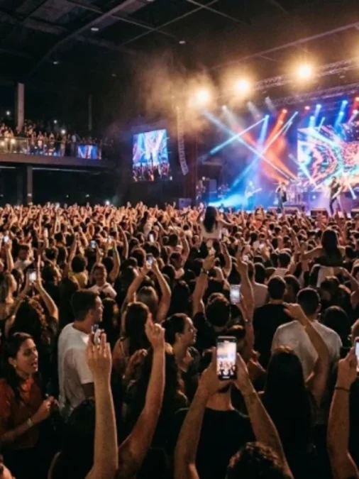 Menos é Mais em Poços de Caldas 2026: o fim de semana do pagode
