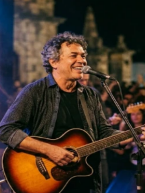 Lenine no show “EITA” em Porto Alegre: a noite em que som, poesia e cidade entram no mesmo compasso