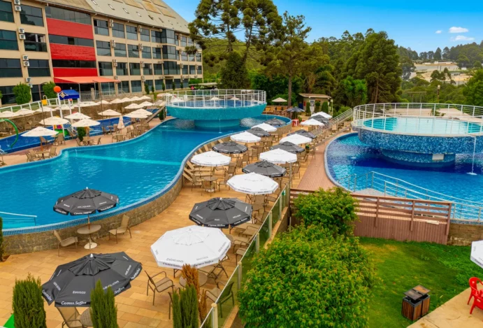 Feriado de Finados no Cassino Resort: hospedagem all inclusive de 30 de outubro a 2 de novembro