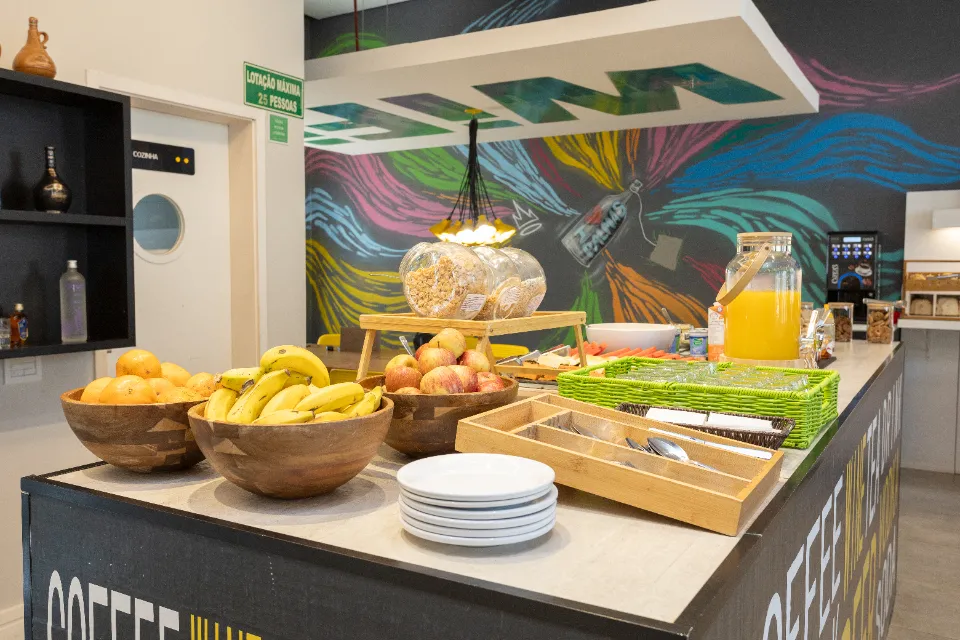Hotel com café da manhã em Palmas: comodidades indispensáveis por causa do clima