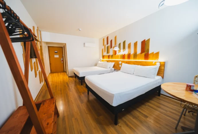 Hotel em Santa Felicidade: dormir no bairro onde Curitiba fala italiano e come como nonna manda