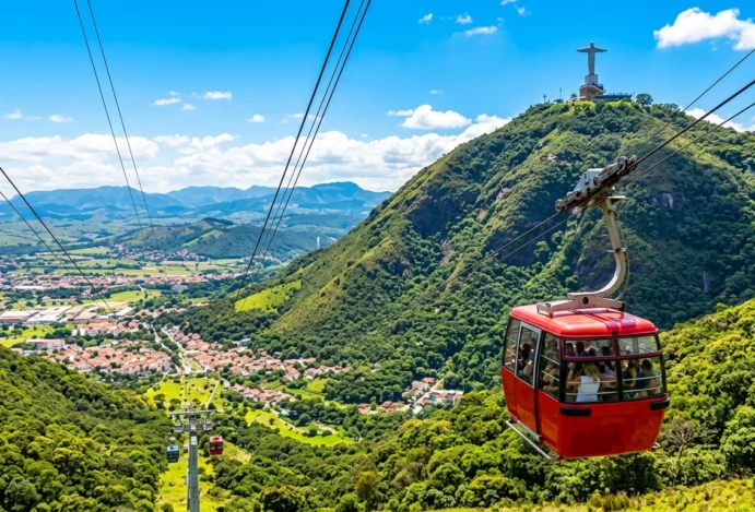 Vai subir ao Cristo de Poços de Caldas? Organize o passeio de teleférico na cidade mineira